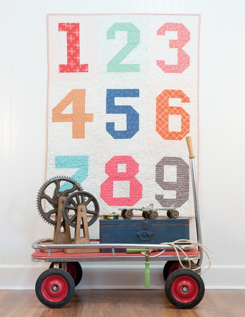 Spelling Bee Quilt Book Lori Holt Its Sew Emma Bee In Etsy