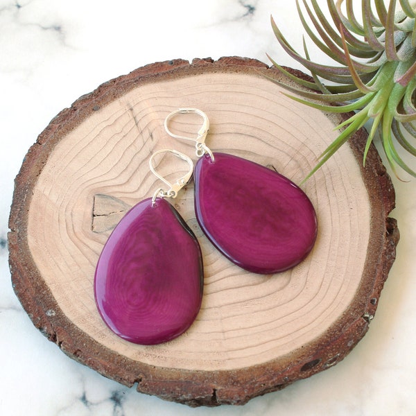 Boucles d’oreilles Magenta Tagua, idées cadeaux pour la Saint-Valentin, bijoux Tagua, boucles d’oreilles pendantes, cadeau pour elle, boucles d’oreilles Tagua Nut, boucles d’oreilles de demoiselle d’honneur