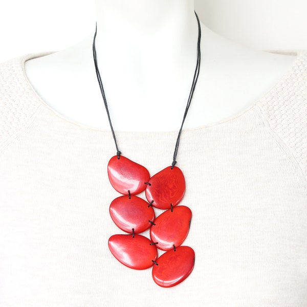 Tagua Nut Jewelry, Red necklace, Boho Jewelry, Gift Women, Statement Necklace, Sustainable Jewelry, Summer Necklace, Colorful Jewellery, Eco