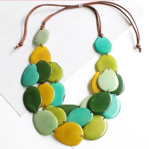 Tagua necklace 3 layers, green necklace, Statement necklace, Tagua necklace, layered necklace, Mom wife gift ideas, Bohemian necklace, eco