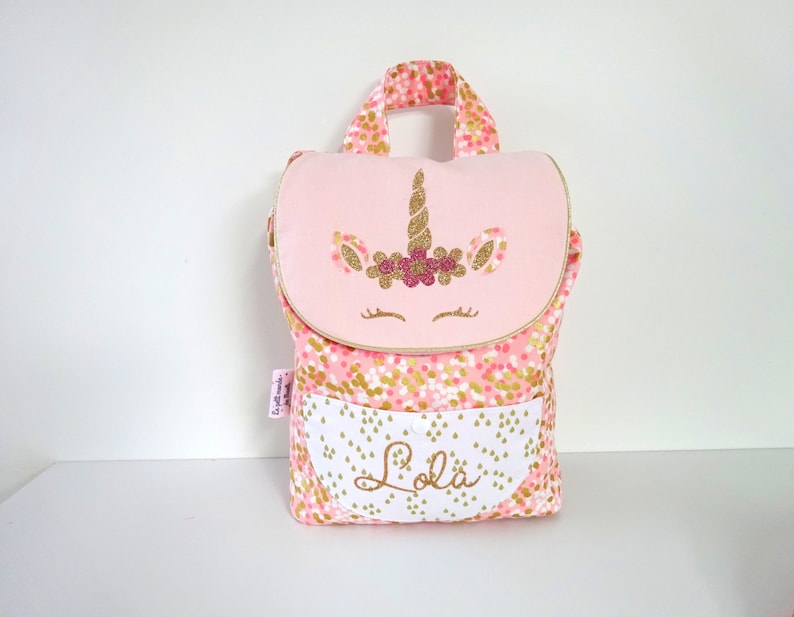 Sac à dos licorne personnalisable rose et or maternelle - Créatrice : Lepetitmondedemaoli