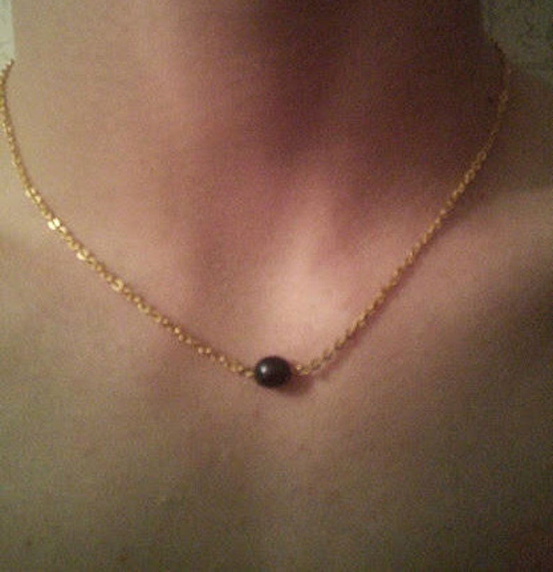 Natural Tahitian saltwater black pearl necklace Beachy floating sparkly seashell delicate pendant Choker Unisex b8842 Gift for women men him