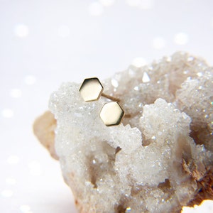 Minimalist geometric hexagon earrings, eco friendly, tiny 14k gold stud earrings, everyday earrings