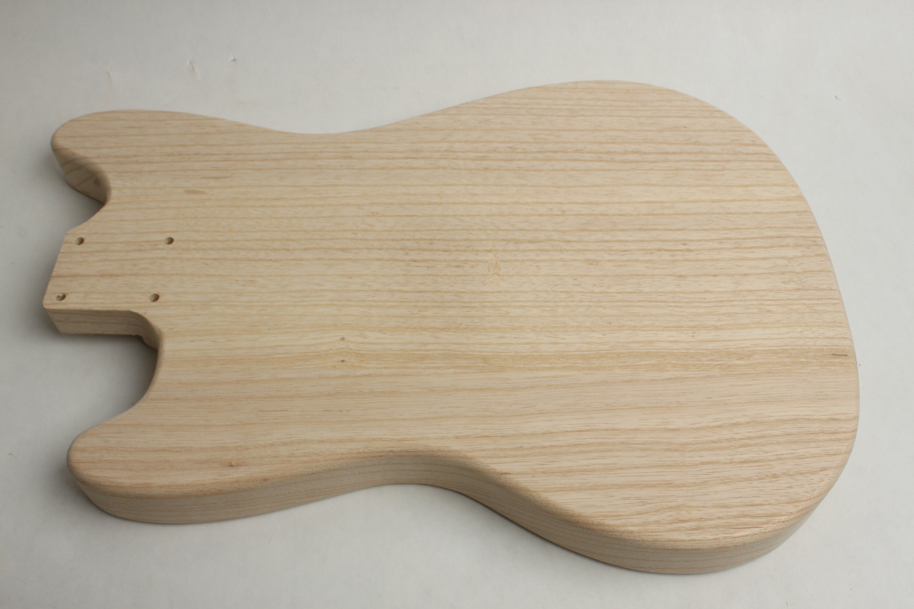 Byoguitar Byoguitar 3 Piece Swamp Ash Mustang Guitar Body Byoguitar Byoguitar 3 Piece Swamp Ash Mustang Guitar Body
