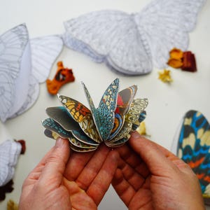 Miniatur Schmetterlinge Akkordeon Buch, druckbare Papierkunst, DIY herunterladbare Buch Kit in der Form eines Schmetterlings, Papiergeschenk