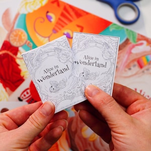 Miniatur Popup-Buch mit Alice im Wunderland, DIY Papier Handwerk Kit zum Ausmalen, 3D druckbare Vorlage, digitaler Download