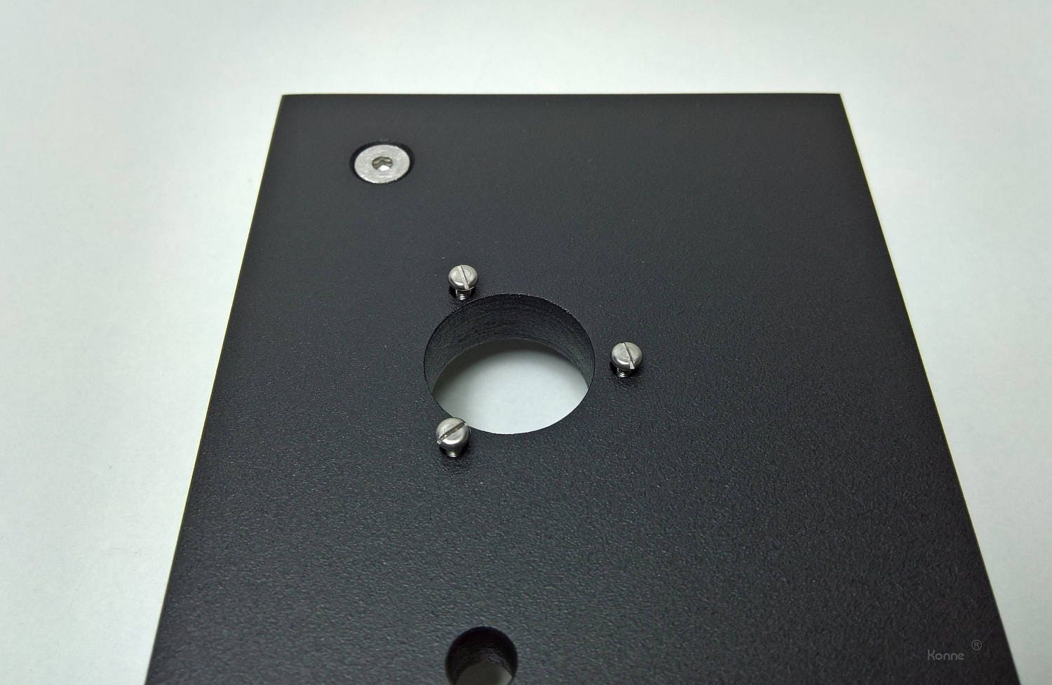 Taglio in Corian con Koshin Lustre taglio GST 801 per Thorens TD 126 Taglio in Corian con Koshin Lustre taglio GST 801 per Thorens TD 126