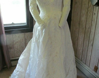 used wedding gowns
