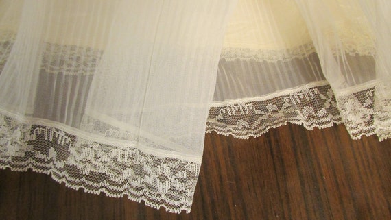 Vintage 4 Piece Baby's Christening / Baptism Dres… - image 9