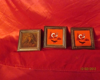 3 Vintage Hallmark Plastic Gold Mini Christmas Pictures Mother Mary & Girl with Gifts Gift Tag Stick Ons