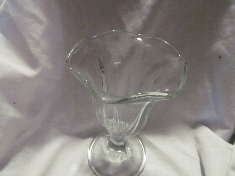 7 Large Ice Cream Sundae Glasses Etsy