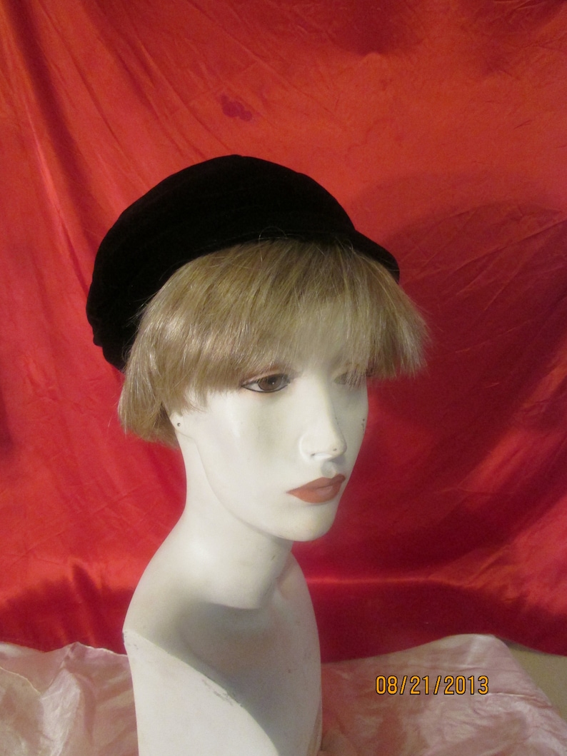 Vintage Ladies Velvet Newsboy Cap Hat Black / Dark Brown image 1