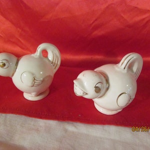 Vintage Salt & Pepper Shakers White Gold Birds with Handles Japan