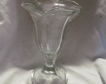 7 Large Ice Cream Sundae Glasses