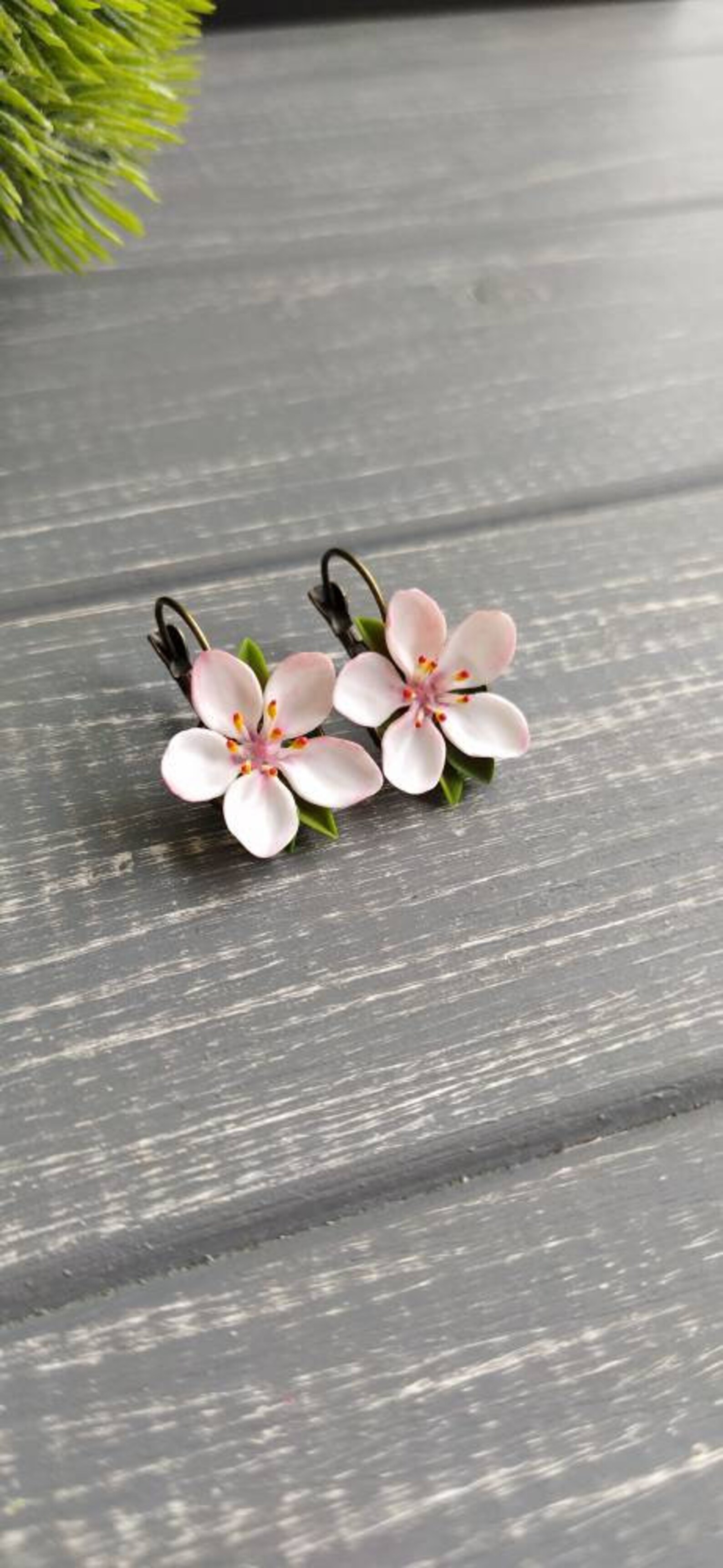 Flower earrings white earrings wedding earrings clay Etsy