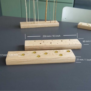 TrockenBlumenbrett Kerzenbrett beidseitig nutzbar Eiche Gräserbrett Kerzenhalter Trockenblumenleiste zwei in eins Bild 6