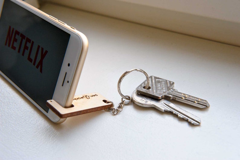 cell phone holder Keychain Smartphone holder phone stand