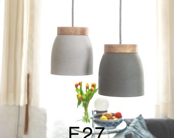 Nr. 11 L - lichtgrijs of donkergrijs - keramische hanglamp - textielkabel - eikenhout - LED - eettafel - aanrecht - E27