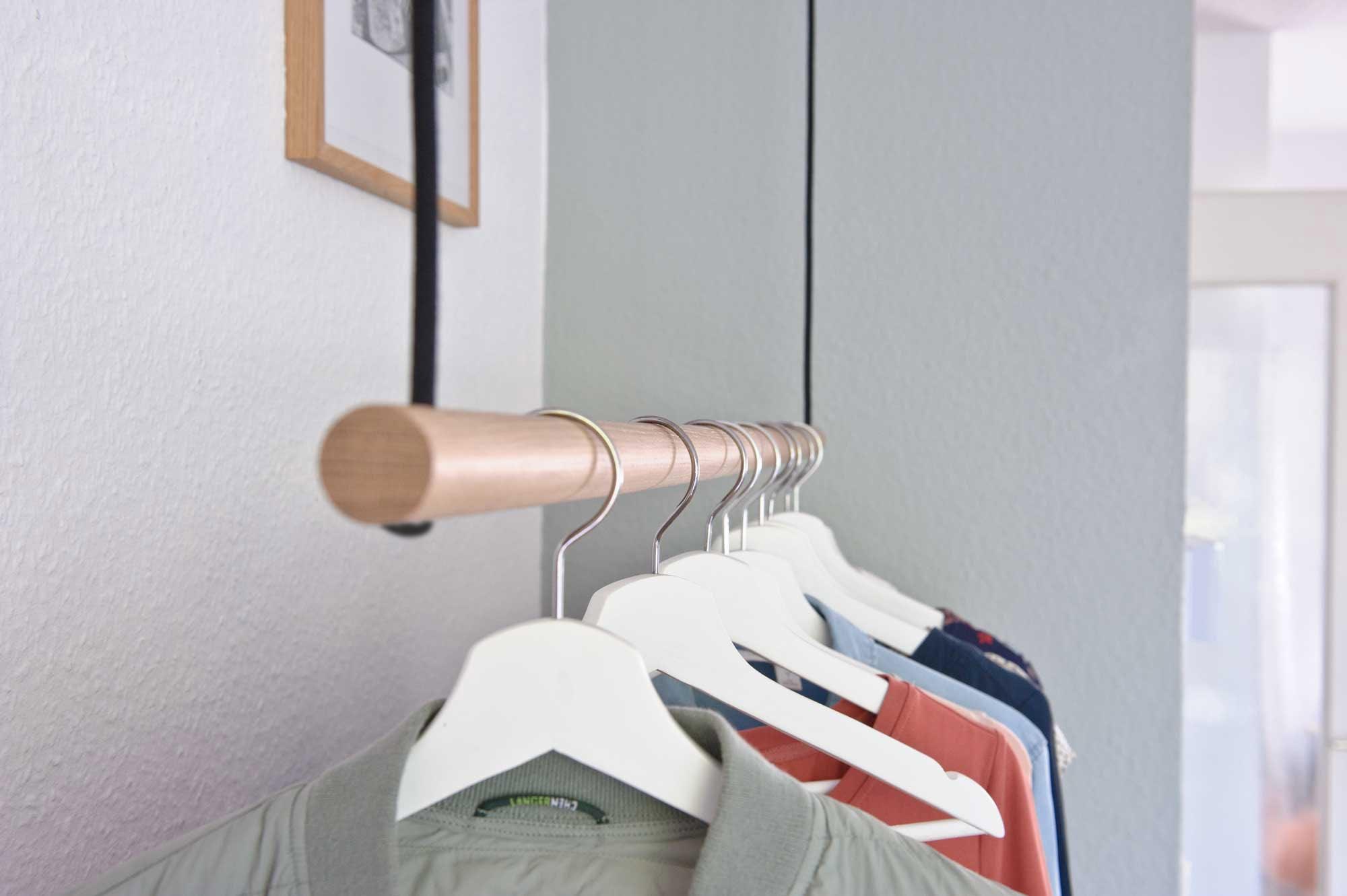 Rod clothes hanger hotsell