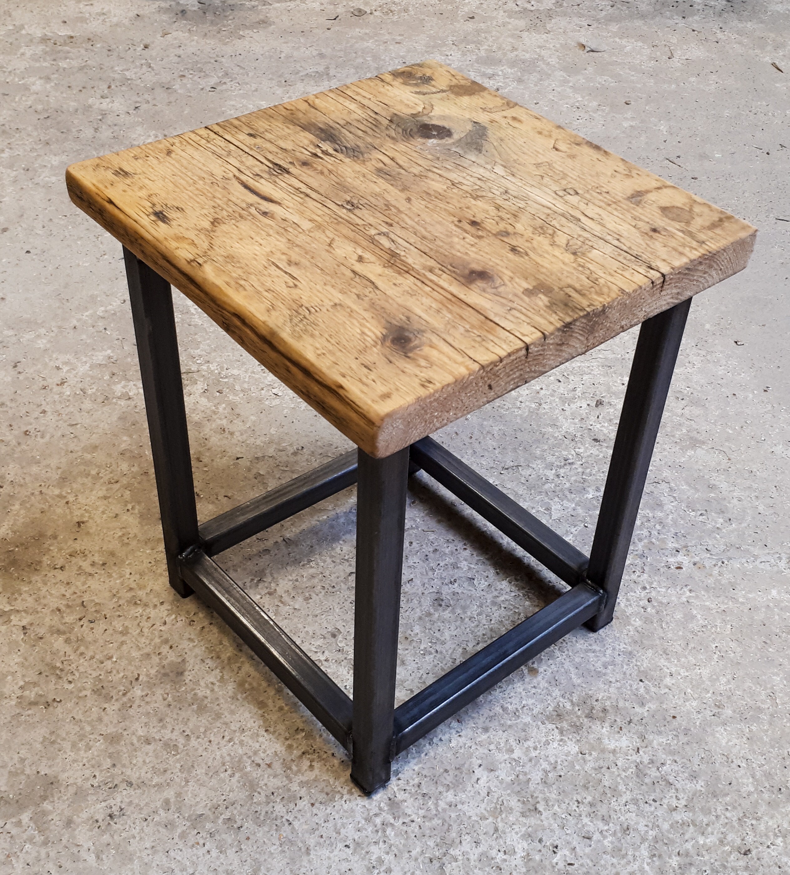 Reclaimed Rustic Scaffold Board Steel Industrial Look