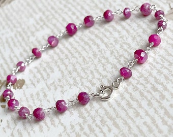 Faceted Ruby Moonstone Bracelet Silver Plated, Sterling Silver, AG925, Tiny Bracelet, Moonstone Bracelet, Rondelle Beads, Women Gift