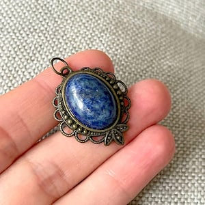 Lapis Lazuli & antike Bronze Anhänger, Messing Edelstein Anhänger, handgemachte Schmuck für Frauen, einzigartiges Geschenk für sie, Vintage Lapis Lazuli Charme