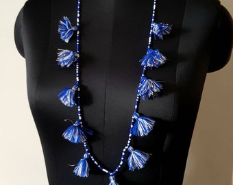 Boho-ketting met kwastje: gemengde rocailles, lange ketting met franje