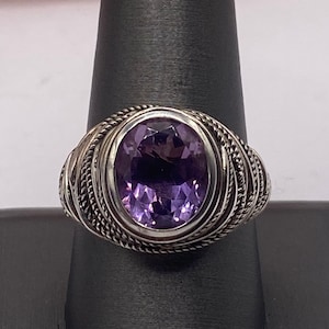 Natürlicher Amethyst und Sterling Silber 925 Solitär Ring /Designer Signiert PZ Israel / Größe 10