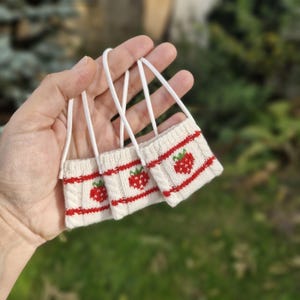 1/6 Blythe  knitted bag Strawberry