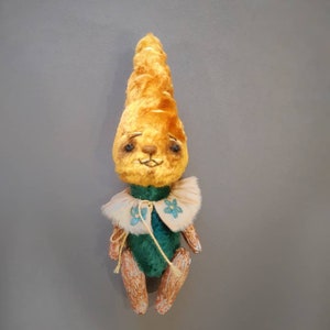 Baby  carrot toy