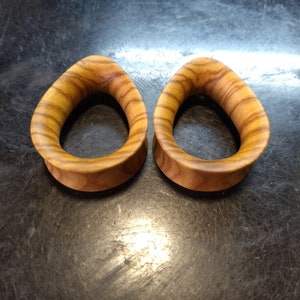 Olive Wood Tunnels Teardrop Plugs Organic Plugs Handmade Wooden Ear Plugs Gauges PAIR 14 mm-76,2mm 9/16&quot;- 3&quot;