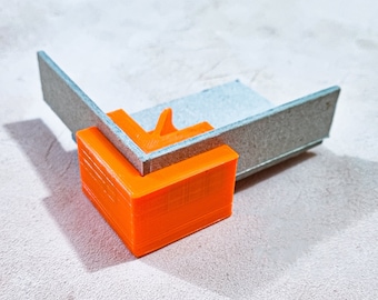 Three-Sided Magnetic Corner Clamps (90-degree, 3d-printed, Mark III)