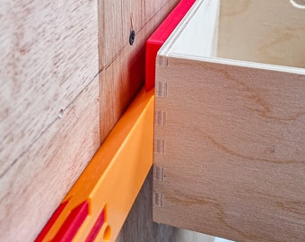 French Cleat Strips / Wedge Strips - 25 cm, Total Length: 1 or 2 meters (3d-printed) - Wall Mounting System