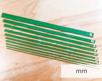 Set of Thin Spacers (Metric) Gauges/Straightedges for Bookbinding, Cartonnage, and Other Crafts (2.5 mm high, 3d-printed, Mark II)