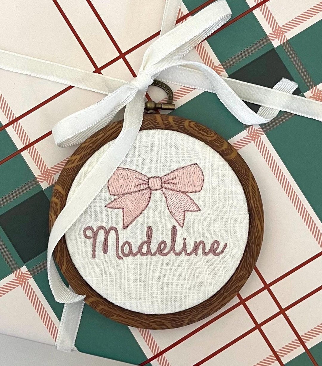 4” Custom Embroidered Baby Name Sign With Bow- CREAM Fabric - Etsy