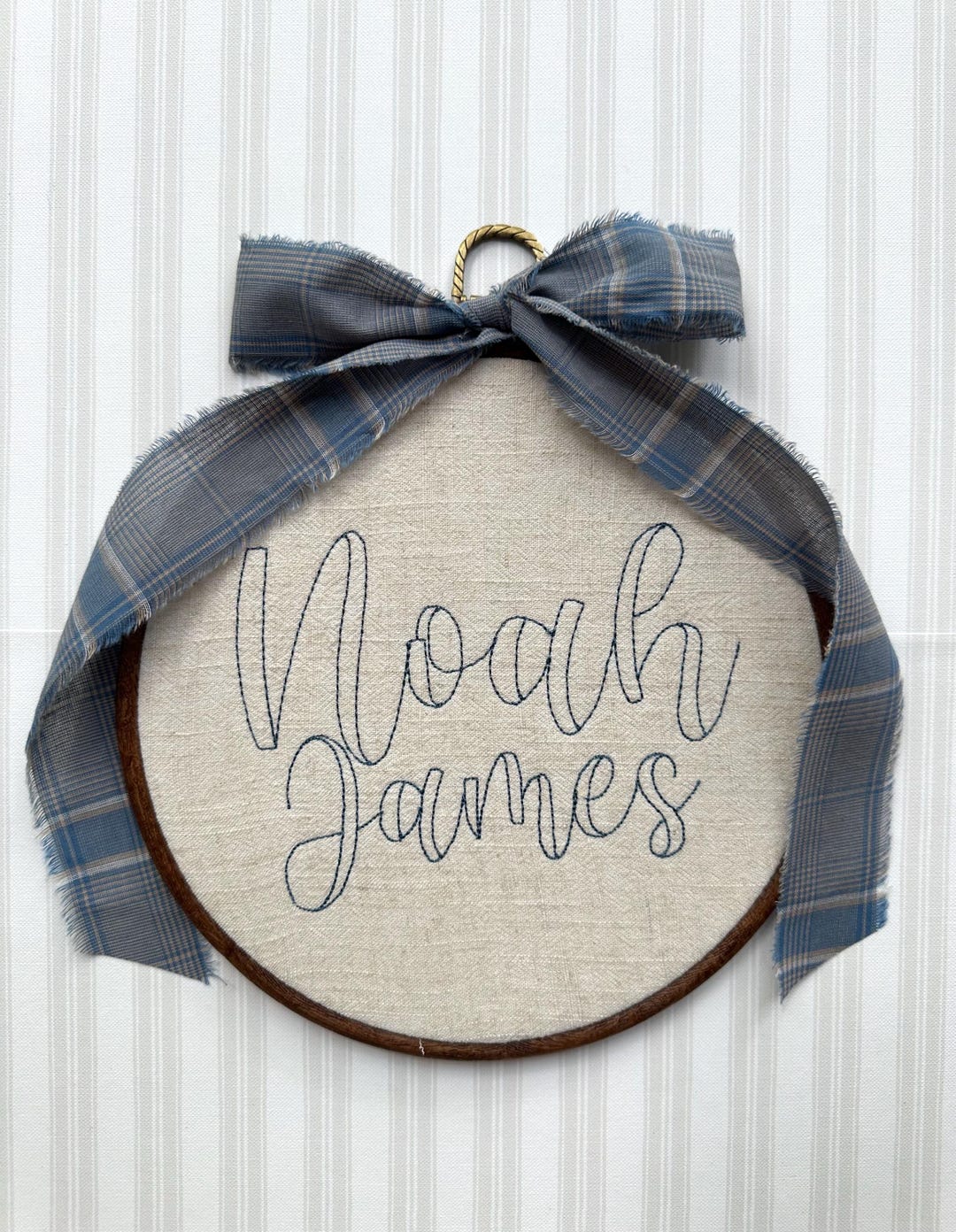 Custom Embroidered Baby Name Sign With Blue Plaid Bow - Etsy