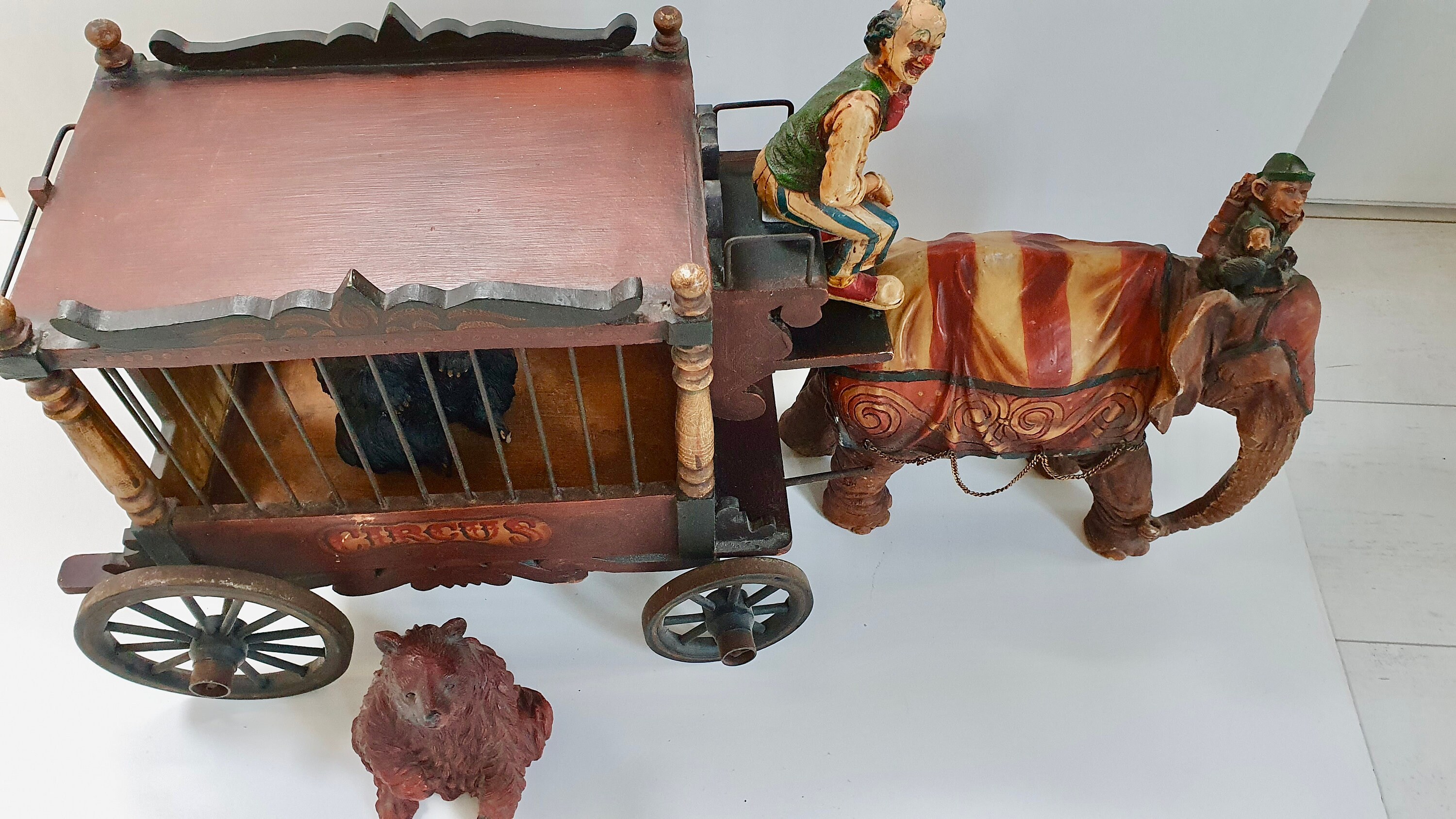 Large Vintage BARNUM & BAILEY Circus Wagon With Elephant - Etsy