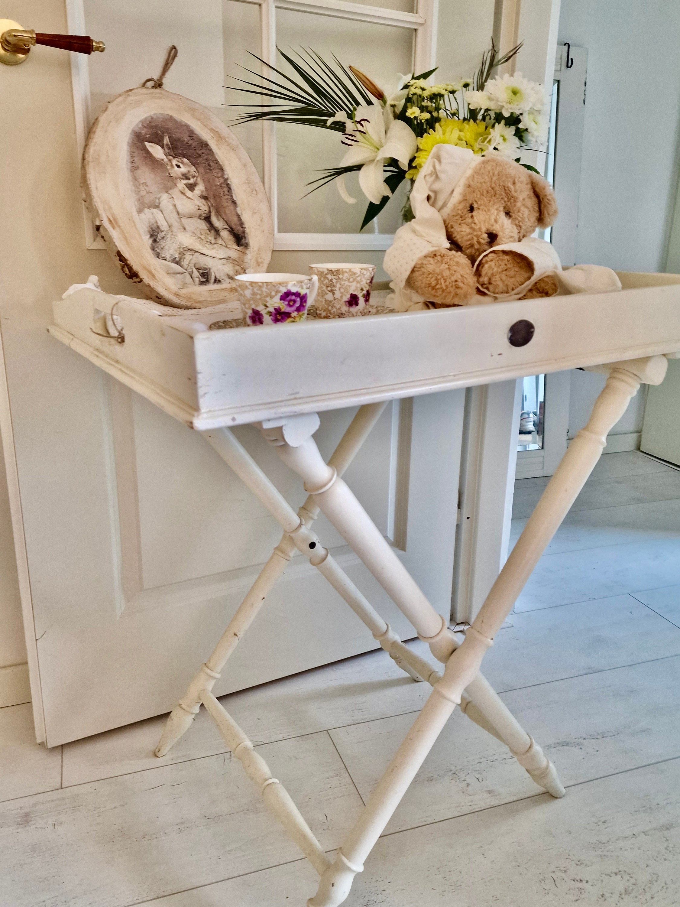 Tray Table. Butlers Tray. William Morris White Wood Folding Tray on Legs,  Side Table, Large Wooden Tray, Decoupage, Tray With Handle 