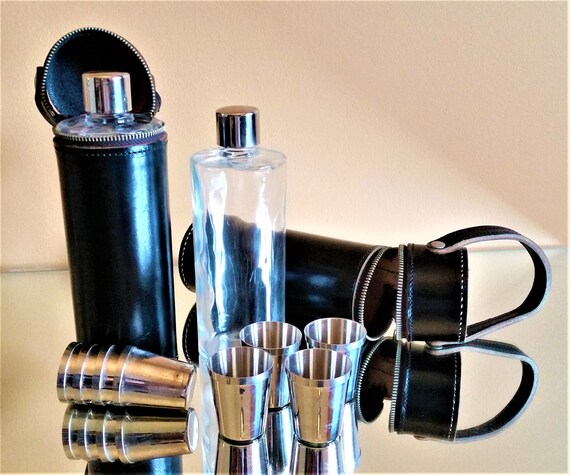 Two Glass Bottle Hip Flasks Gold Plated 4 Cups Per Leather - Hip Flask Leather Pouch Two Glass Bottle Hip Flasks Gold Plated 4 Cups Per Leather - Hip Flask Leather Pouch