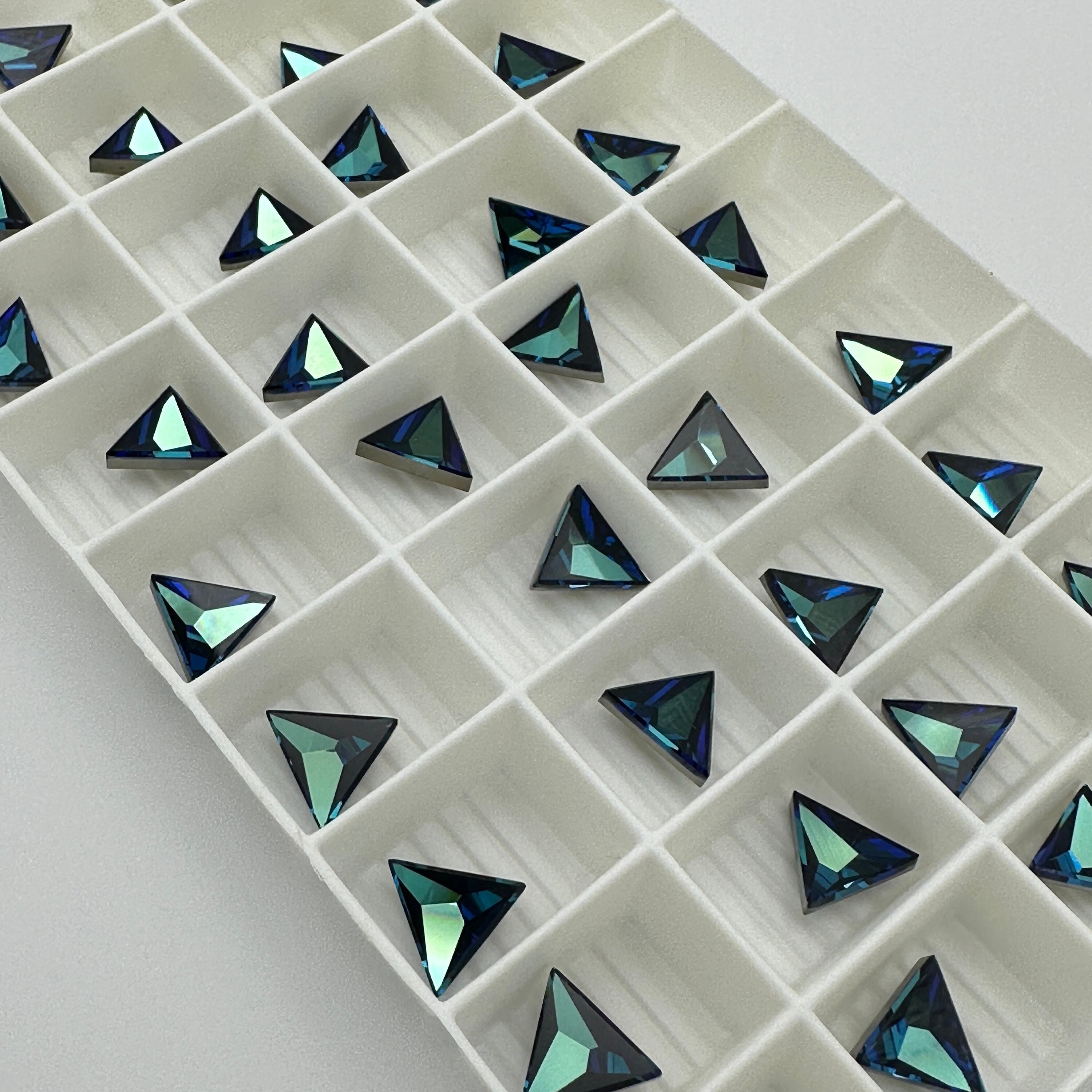 Swarovski soaかぁち Swarovski Crystal, Asymmetric Triangle Stones, Bermuda Blue