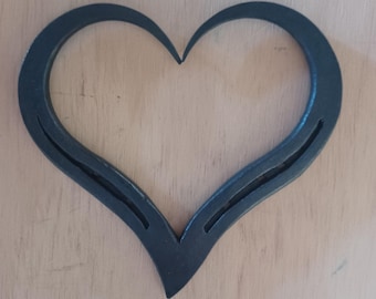 Geschmiedetes Hufeisenherz: Recycled Metal Art
