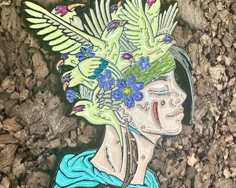 Pin de sombrero con forma de cerebro de pájaro