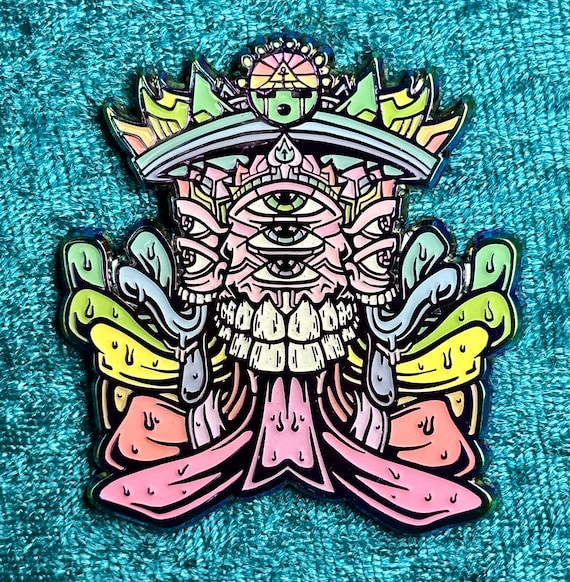 Ey3 Cream V2 hat pin