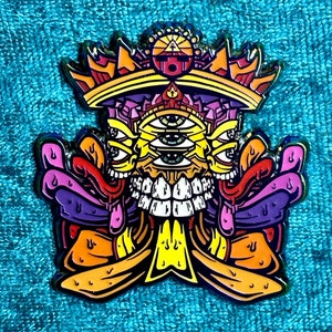 Ey3 Cream V2 hat pin