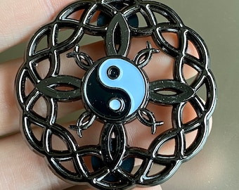 Yin Yang Spinner Hat Pin