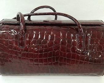 Italian I Santi Burgundy Red Leather Croc Embossed Shoulder Bag Purse