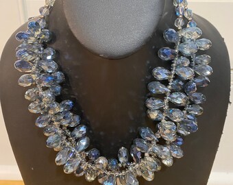 Beautiful Blue Faceted Briolettes Teardrop Glass Crystal Necklace 18"