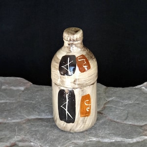 Boîte (bouteille) décorative Poterie Laurentienne par Irène May Kominik