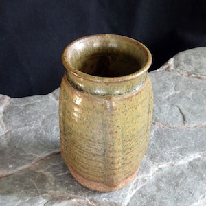 Small ceramic vase signed Pierre Legault