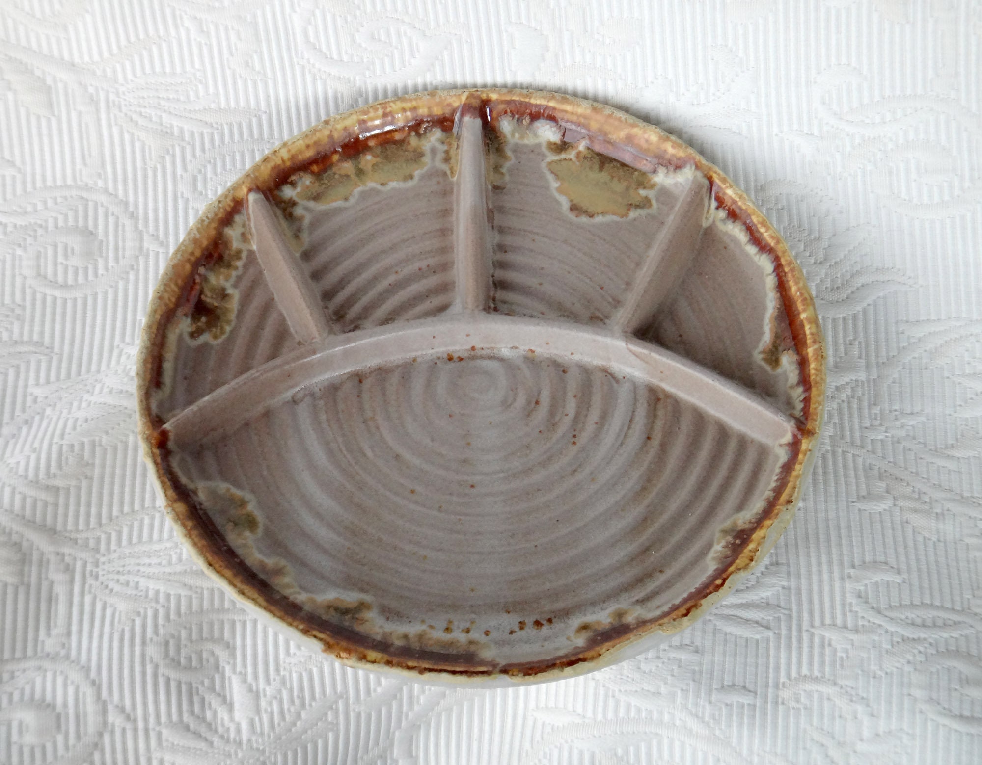 Tundra Canadian Pottery Vintage SauceFondue Warmer. Tundra Canadian Pottery Vintage SauceFondue Warmer.